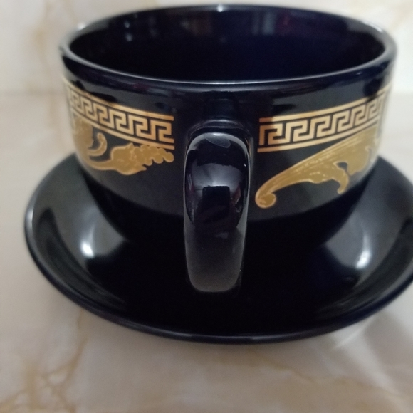 CAFE GODIVA LARGE COFFEE, TEA, HOT CHOCOLATE 5"WIDE  CUP W SAUCER NAVY WGOLD - Picture 3 of 4